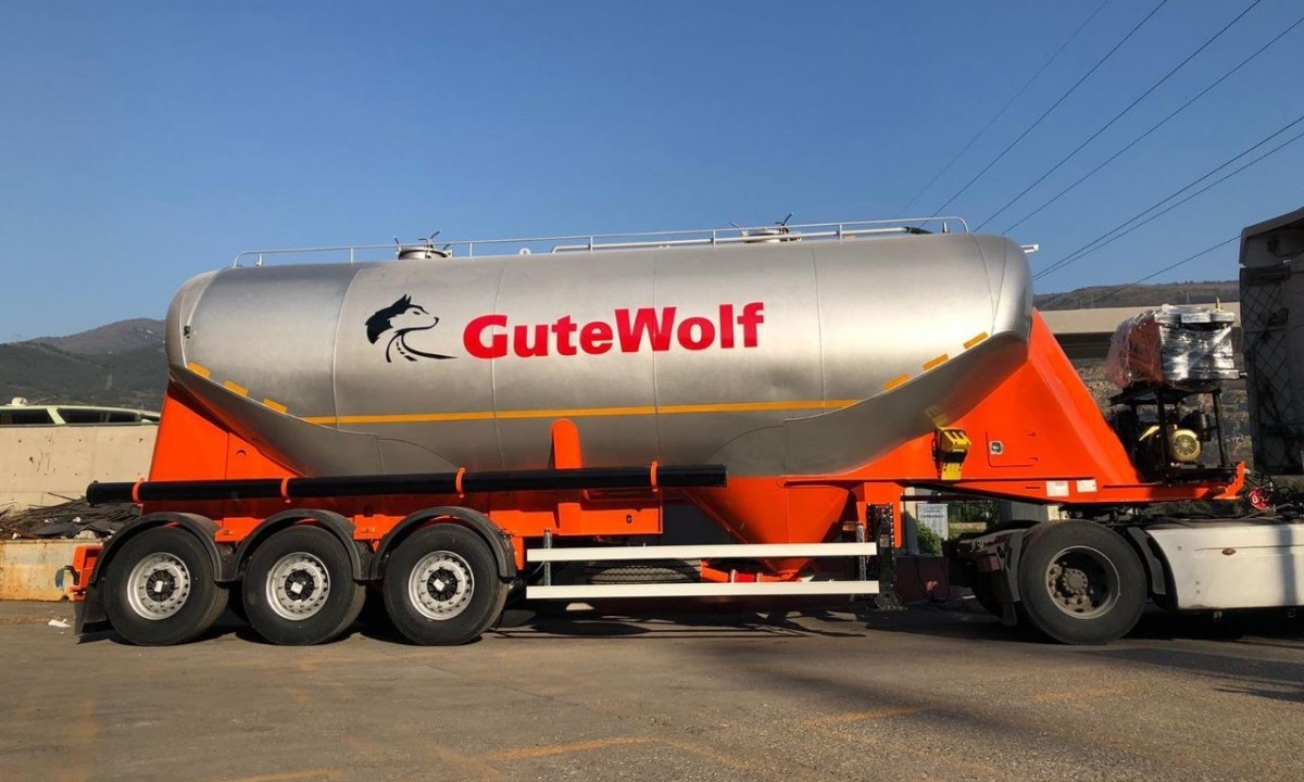 Полуприцеп бортовой GuteWolf