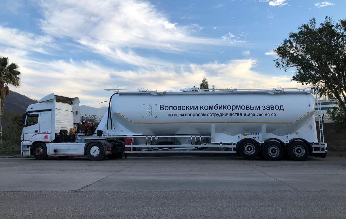 Полуприцеп кормовоз алюминиевый миллениум GuteWolf
