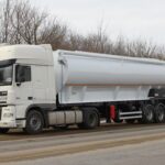 Полуприцеп кормовоз стальной со шнековой выгрузкой GuteWolf